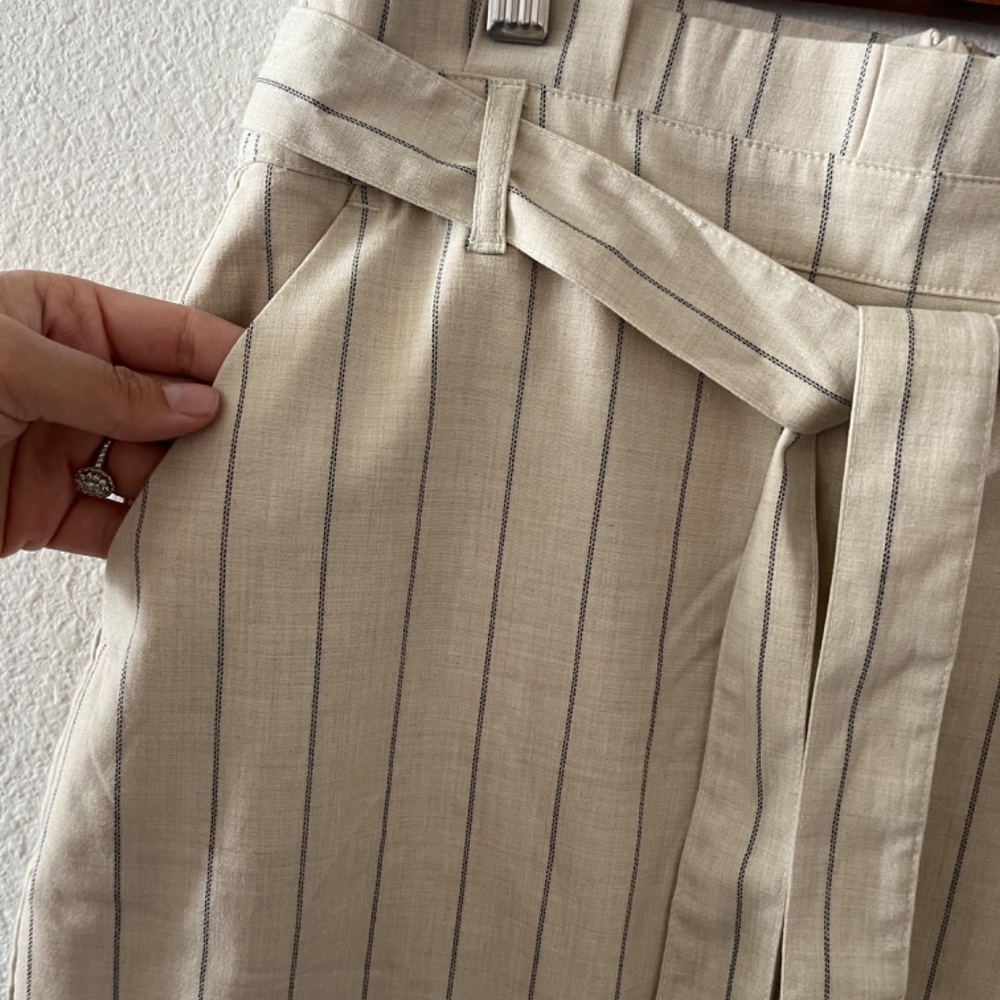 Banana Republic Factory Tan Pencil Skirt - Picture 2 of 4